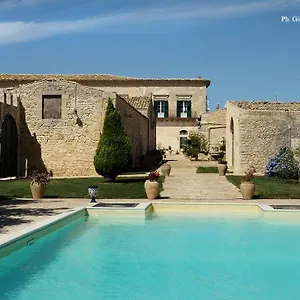 https://villa-castiglione-1863.sicilyhotelsitaly.net