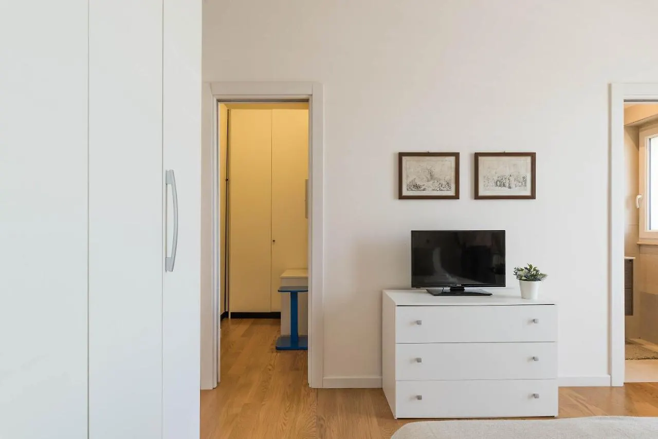바리 Casa Torre Di Specchio 2 Con Piscina 아파트