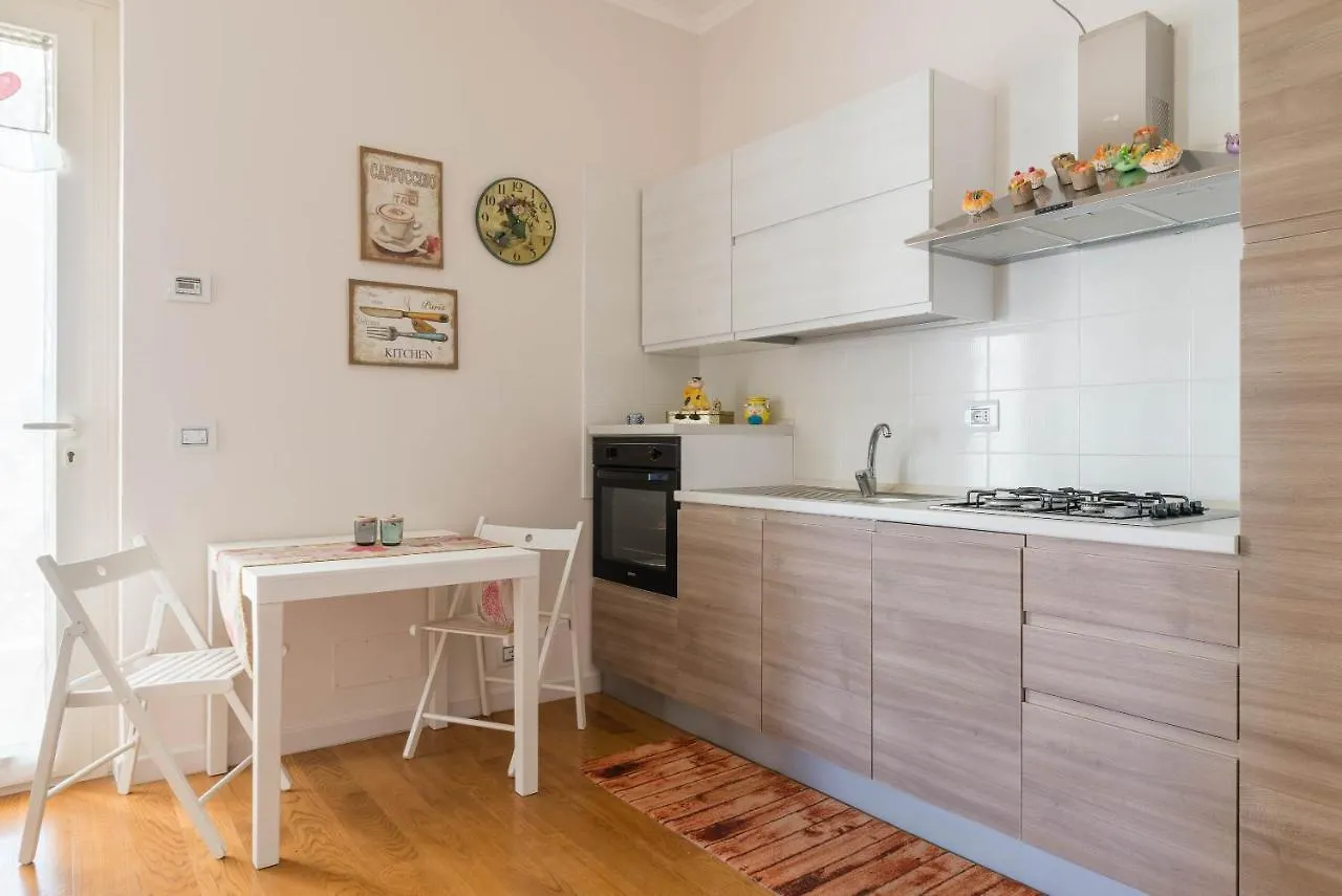 바리 Casa Torre Di Specchio 2 Con Piscina 아파트
