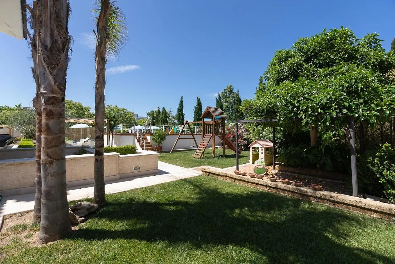 Casa Torre Di Specchio 2 Con Piscina Apartment Bari